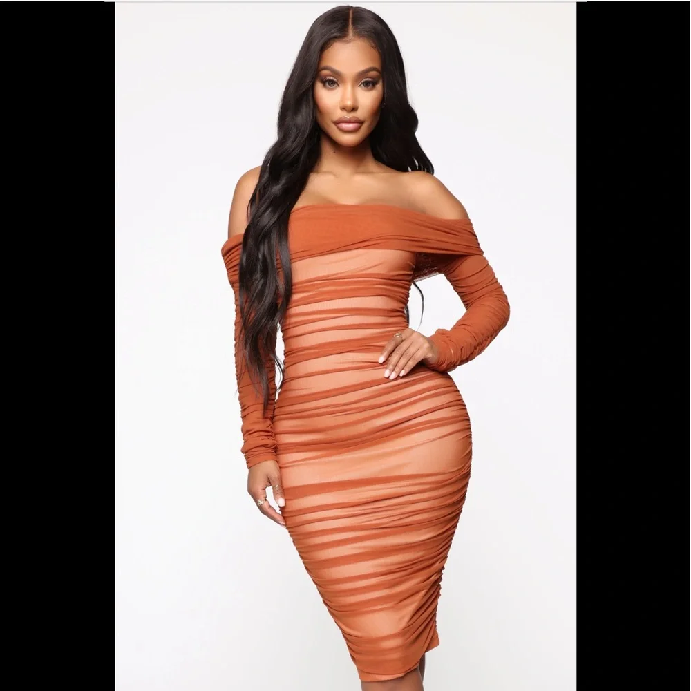 NWT FASHION NOVA Ready In A Ruched Off Shoulder Midi Dress Rust / Nude XS - Picture 4 of 6